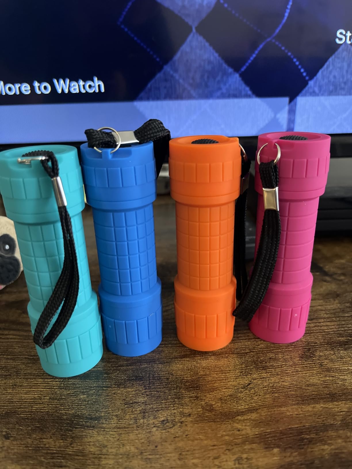 EverBrite 6-Pack Mini Flashlights, 9-LED Flashlight, Batteries Included customer photo 1