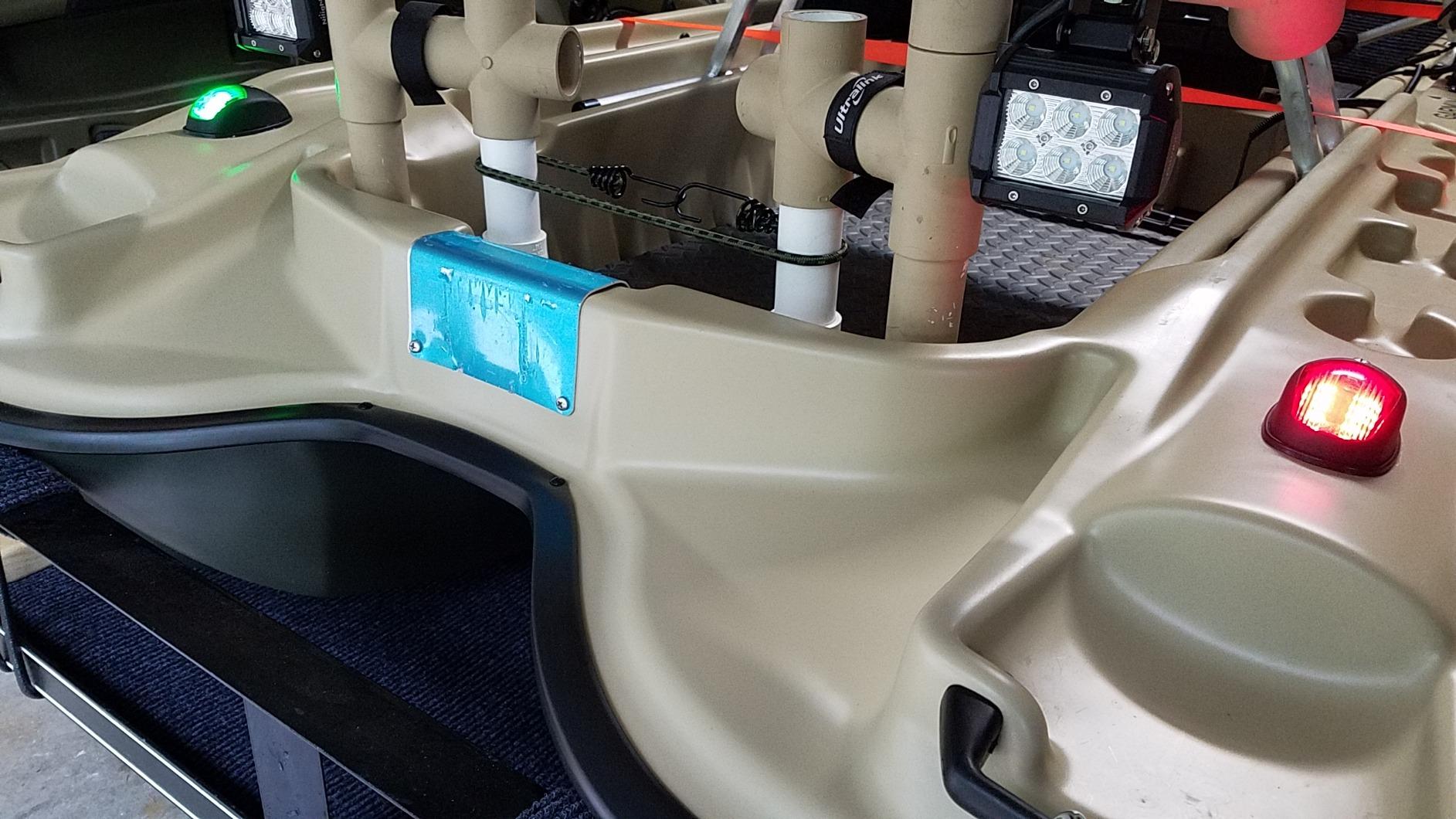 Obcursco LED Boat Navigation Lights, Red and Green Vertical Mount Bow Light customer photo 1