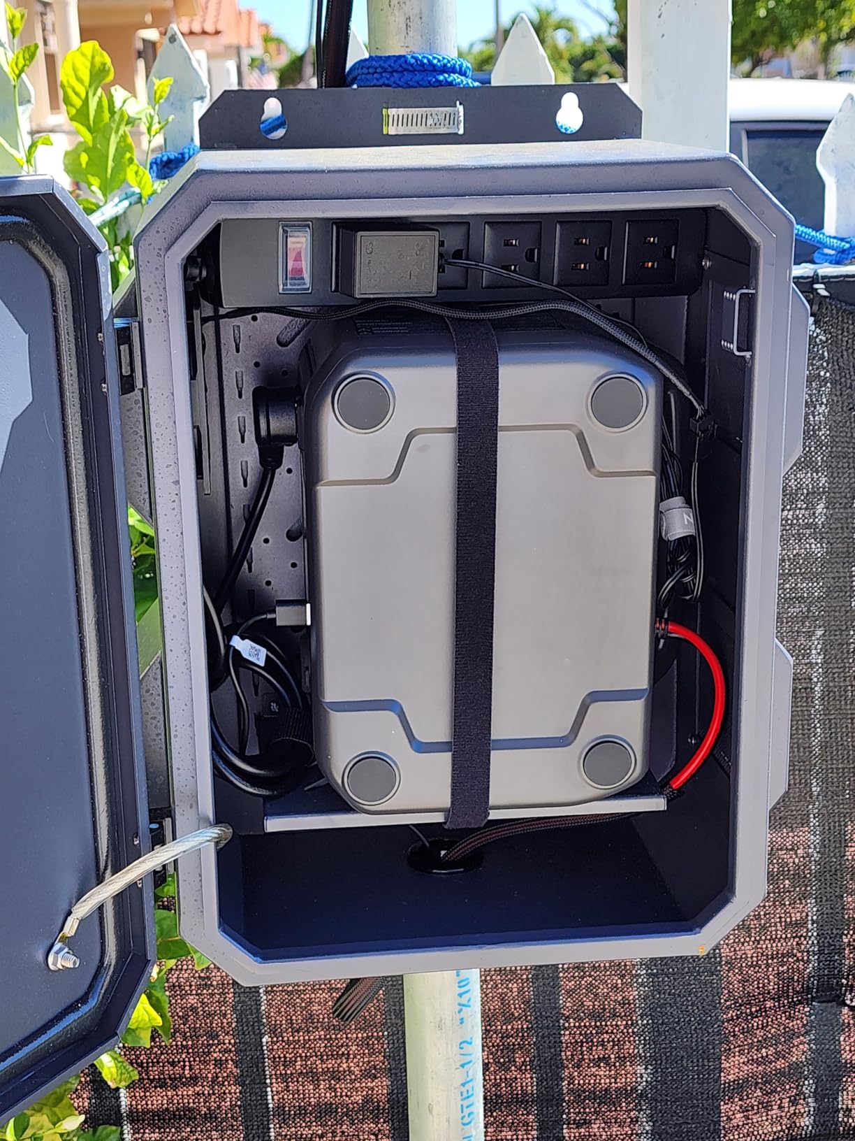 Renogy Solar Panels 100 Watt, N-Type Solar Panel 25% High-Efficiency 16BB customer photo 2