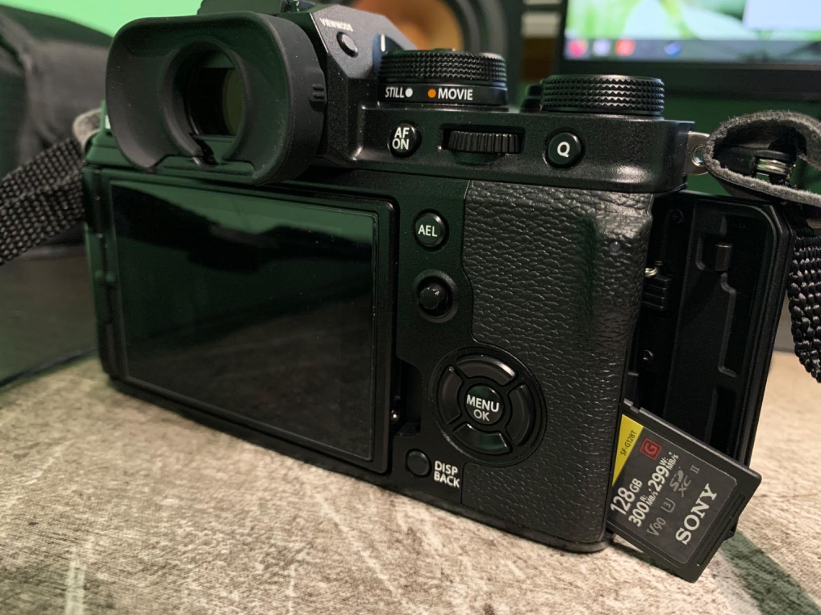 Sony TOUGH-G series SDXC UHS-II Card 128GB, V90, CL10, U3, Max R300MB/S, W299MB/S (SF-G128T/T1) customer photo 1