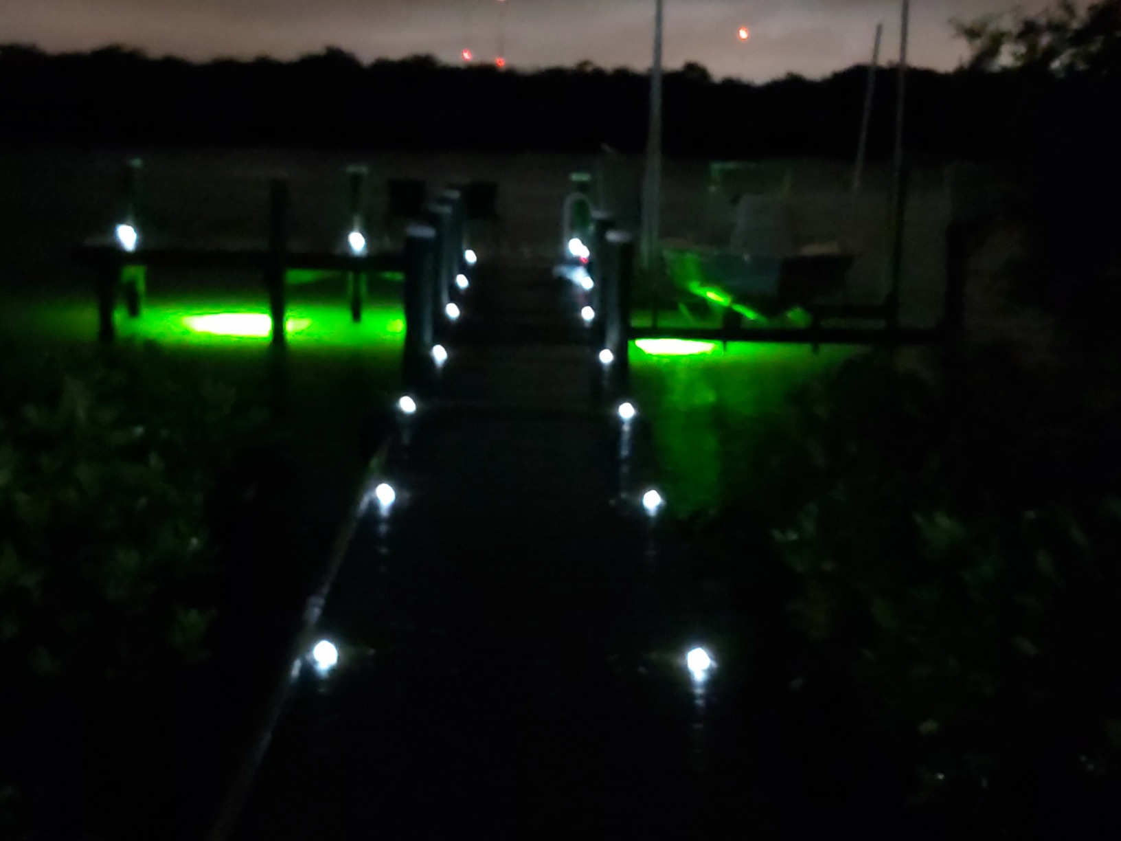 Underwater Fish Light 175W Natural Green Dock Light - Professional Fish Attractor System with Automatic Night Sensor - Marine Grade Submersible Light for Salt & Fresh Water Docks customer photo 2