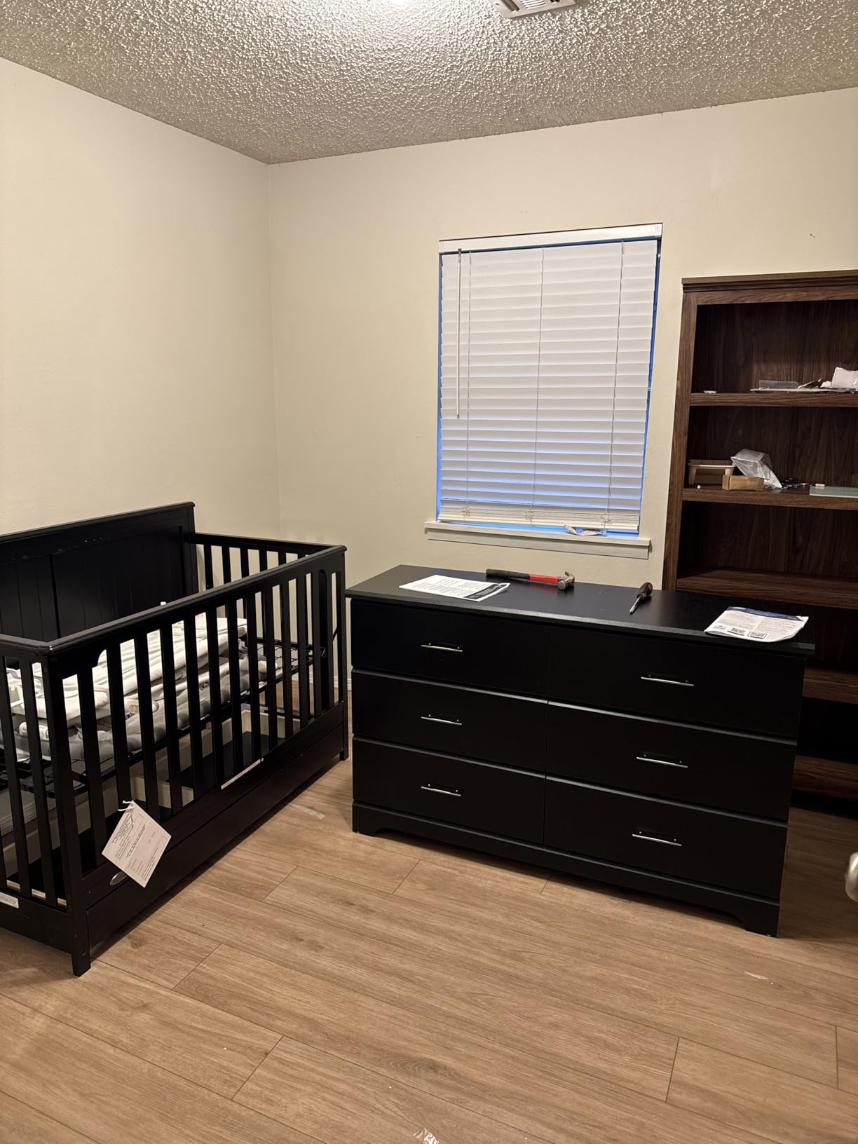 Graco Hadley 5-in-1 Convertible Crib with Drawer, White customer photo 1