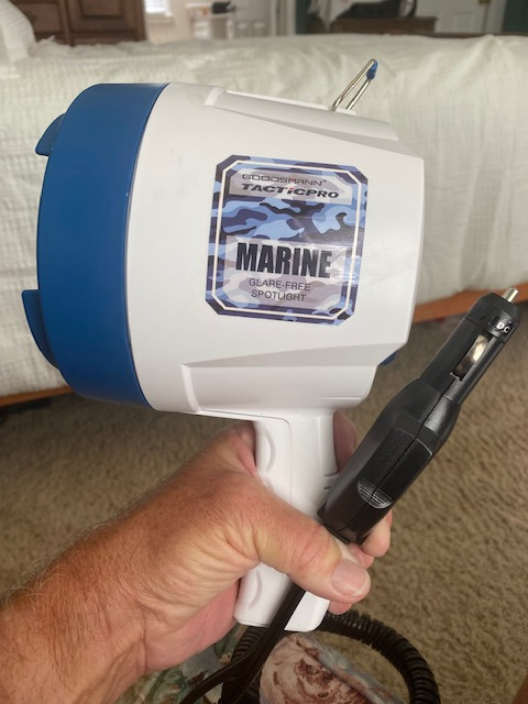 GOODSMANN Marine Spotlight Corded Handheld Corded Spot Lights for Boats 12 Volt DC Glare-Free Halogen Spotlight 9924-H202-01 customer photo 2
