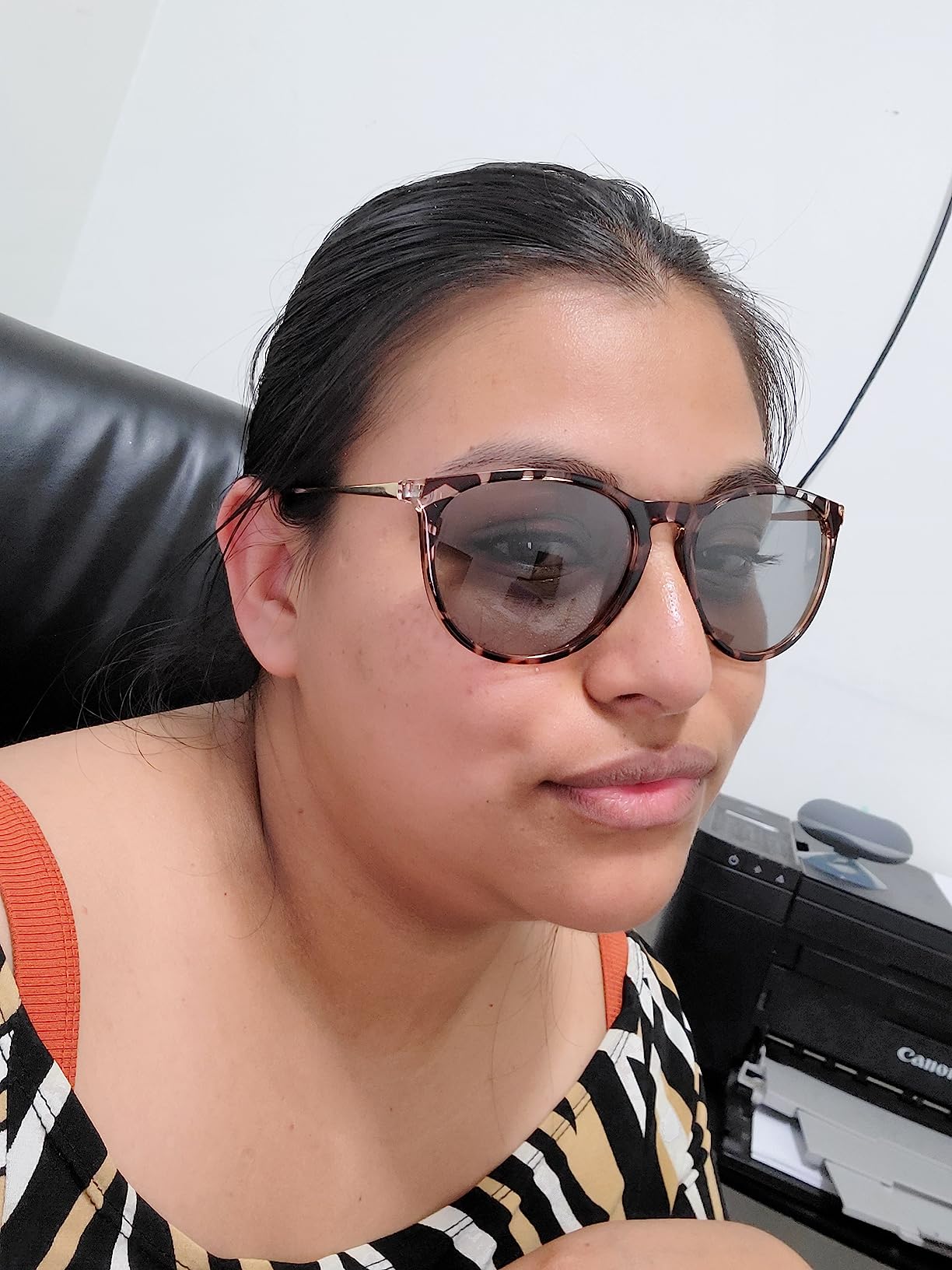 TJUTR Photochromic Polarized Sunglasses Women Men Day Night & Driving customer photo 2
