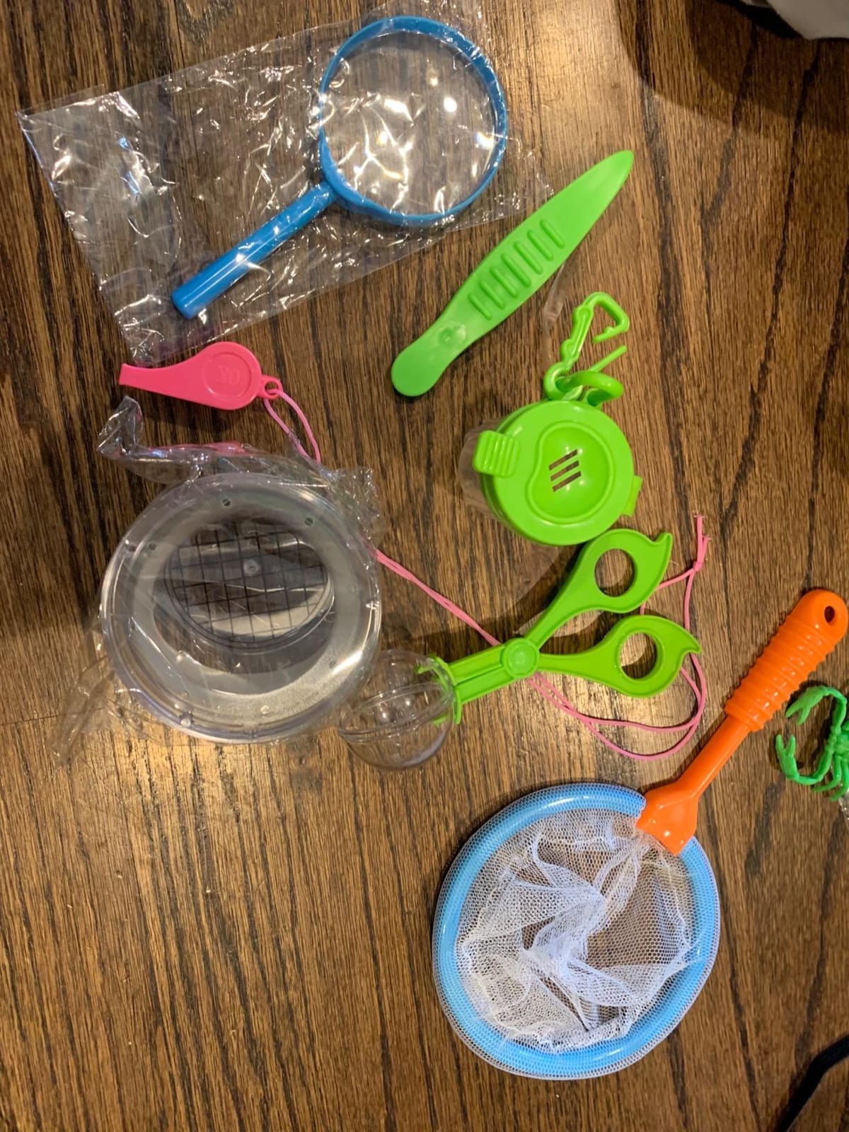 ESSENSON Outdoor Explorer Kit & Bug Catcher Kit | Binoculars, Compass, Magnifying Glass, Critter Case and Butterfly Net, Age 3-12 Year Old customer photo 1