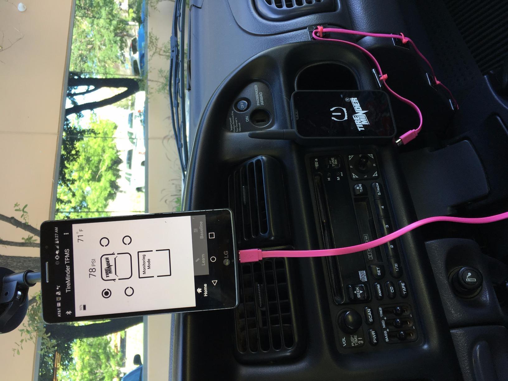 TireMinder Smart TPMS with 10 Transmitters for RVs, MotorHomes, 5th Wheels, Motor Coaches and Trailers customer photo 1