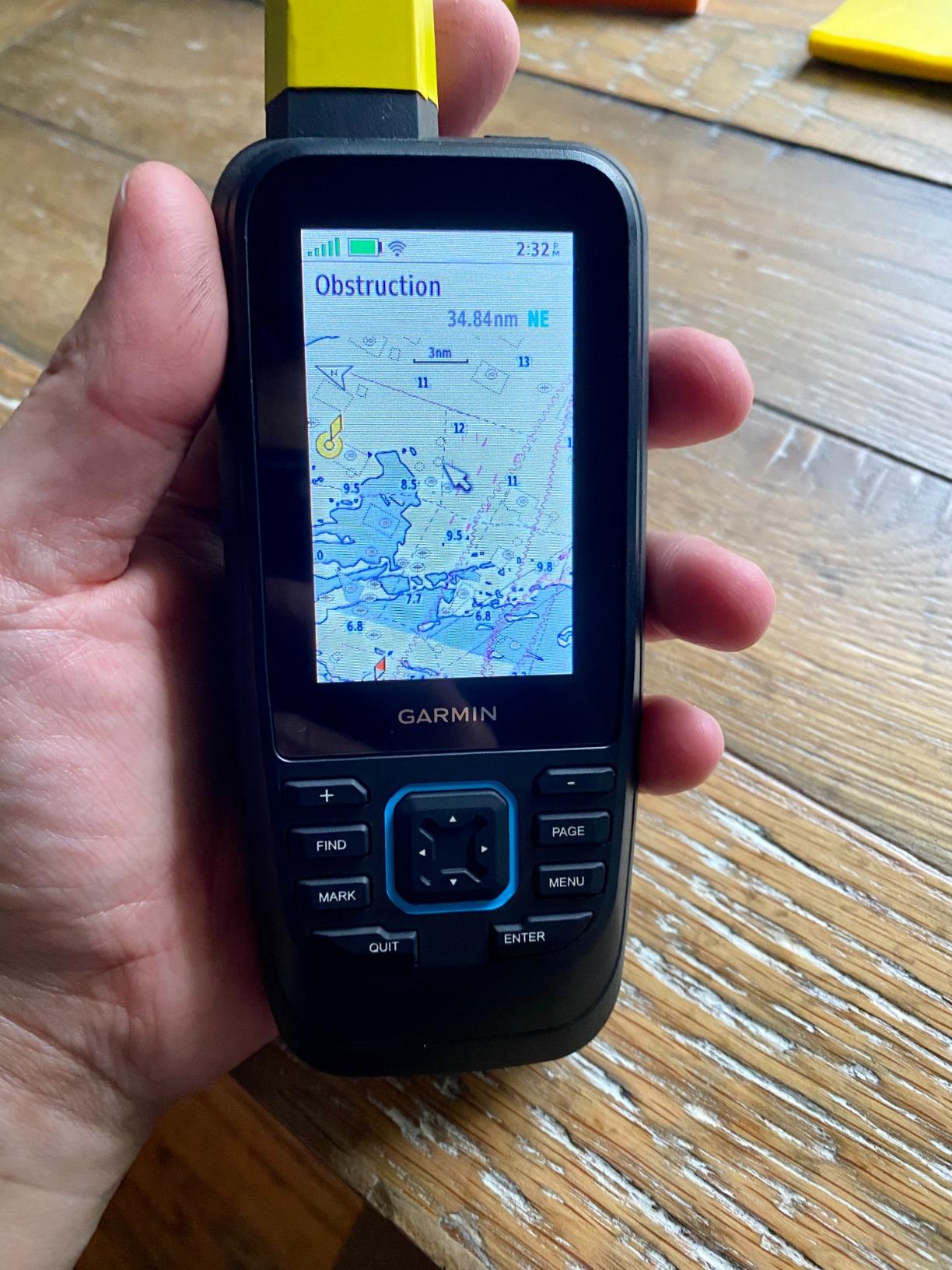 Garmin GPSMAP 86i, Floating Handheld GPS with Button Operation, Inreach Satellite Communication Capabilities, Stream Boat Data from Compatible Chartplotters customer photo 1