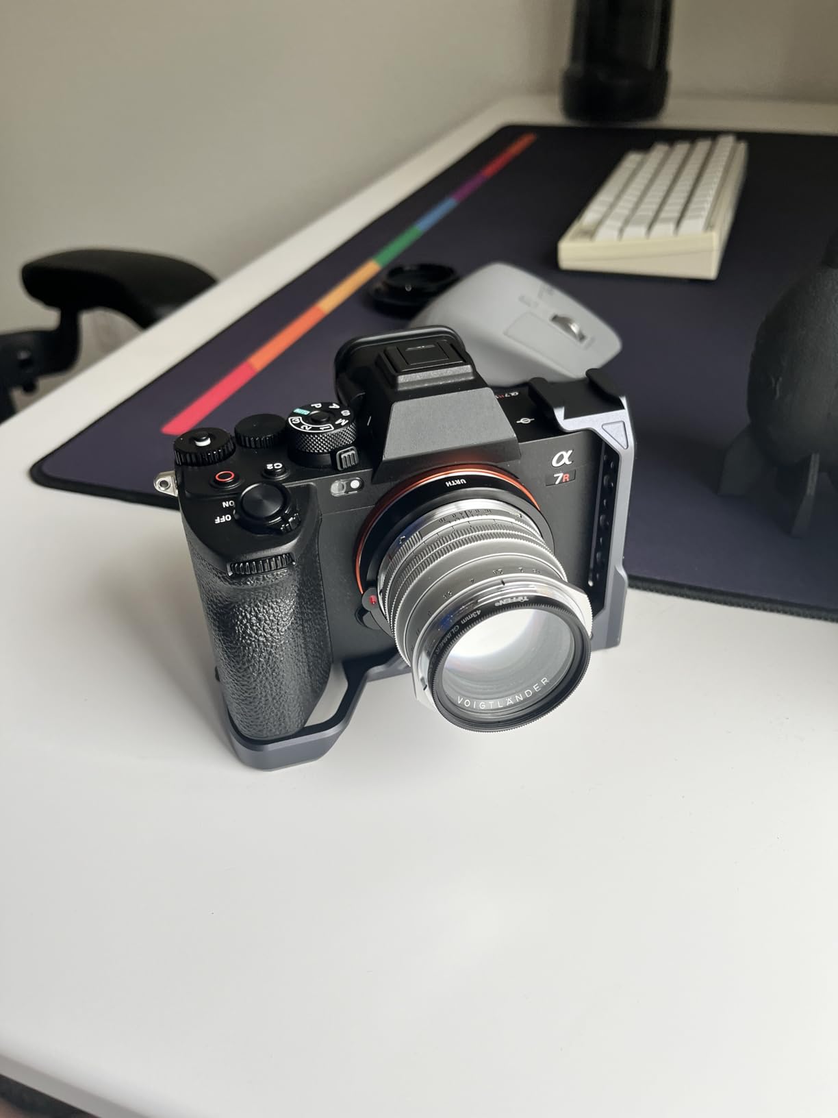Urth Lens Mount Adapter Compatible with Leica M to Sony E (Manual) customer photo 1