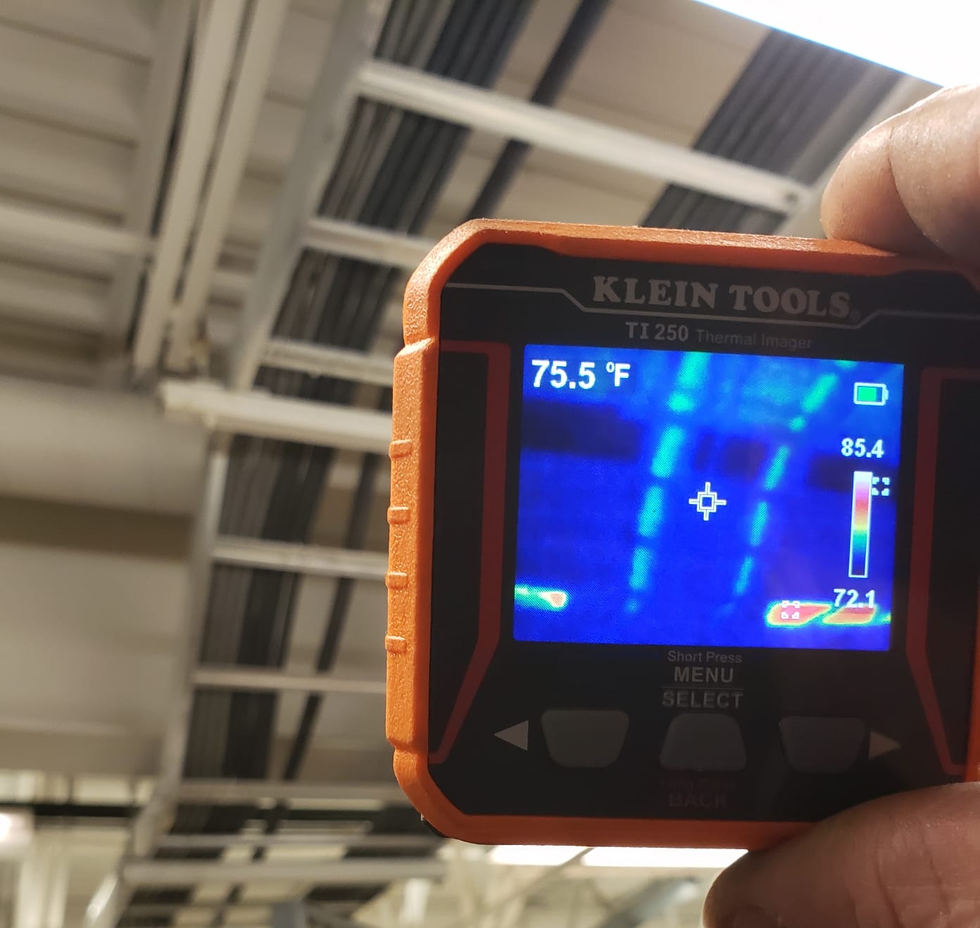 Klein Tools TI250 Rechargeable Thermal Imaging Camera, Camera Displays Over 19,200 Pixels with 3 Color Palettes, High / Low Temperature Points customer photo 2