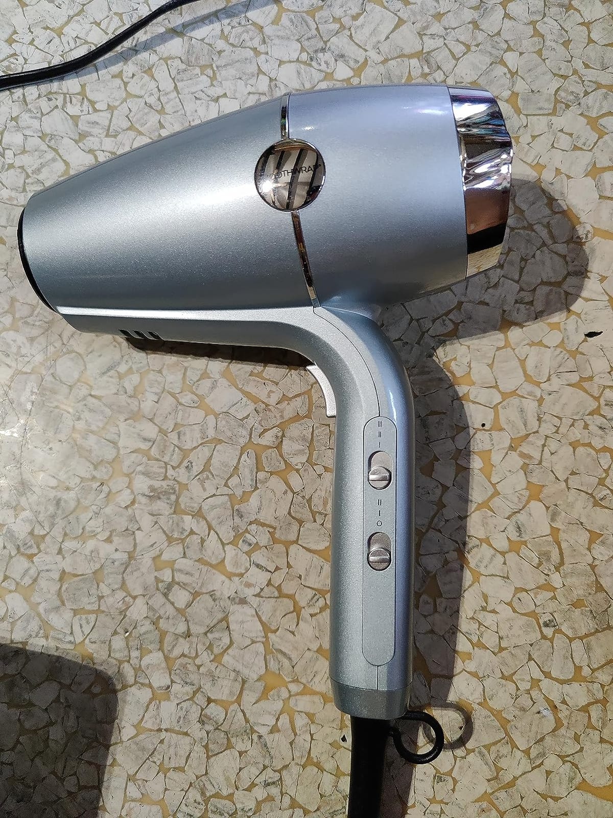 Conair SmoothWrap Ionic Hair Dryer, Diffuser & Concentrator, 1875W, Mint customer photo 1