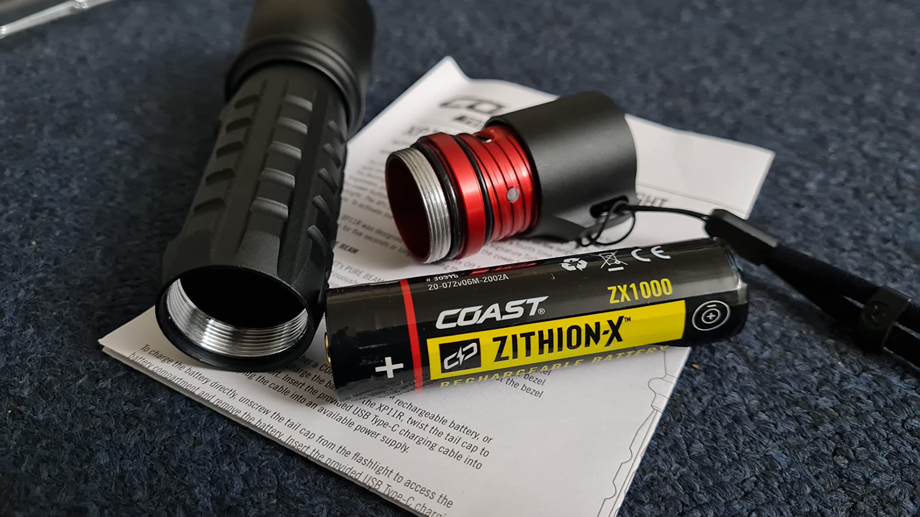 Coast XP11R 2600 Lumen USB-C Rechargeable LED Flashlight with Slide Focus and Pure Beam Focusing Optic, 4 Light Modes, Black customer photo 2