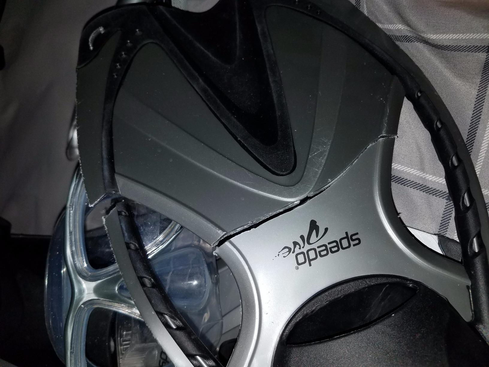Speedo Unisex-Adult Swim Snorkel Dive Mask Anti-Fog with Nose Cover Adventure Series customer photo 1