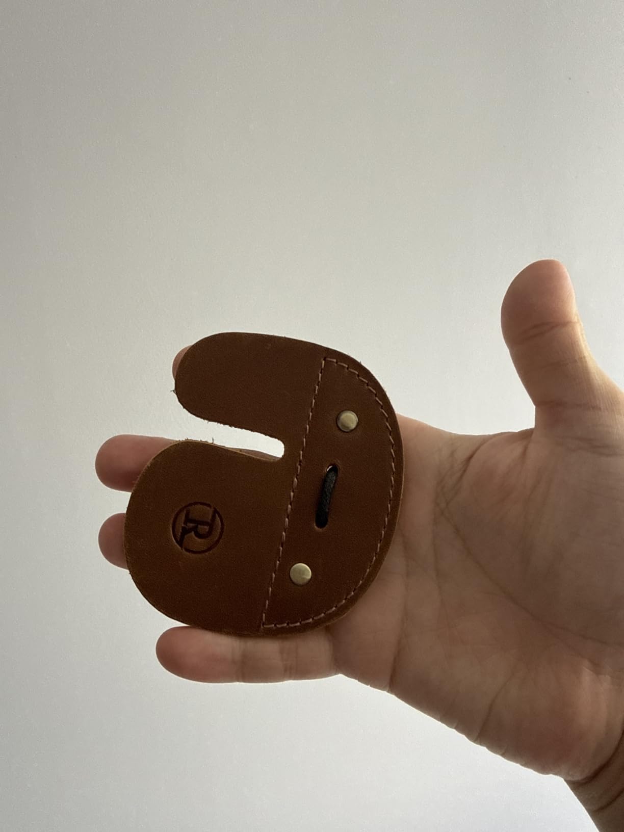 Ringsun Leather Archery Finger Tabs, Handmade Archery Finger Guard for Shooting Practice Gear, Recurve Bow Fingers Tab customer photo 2