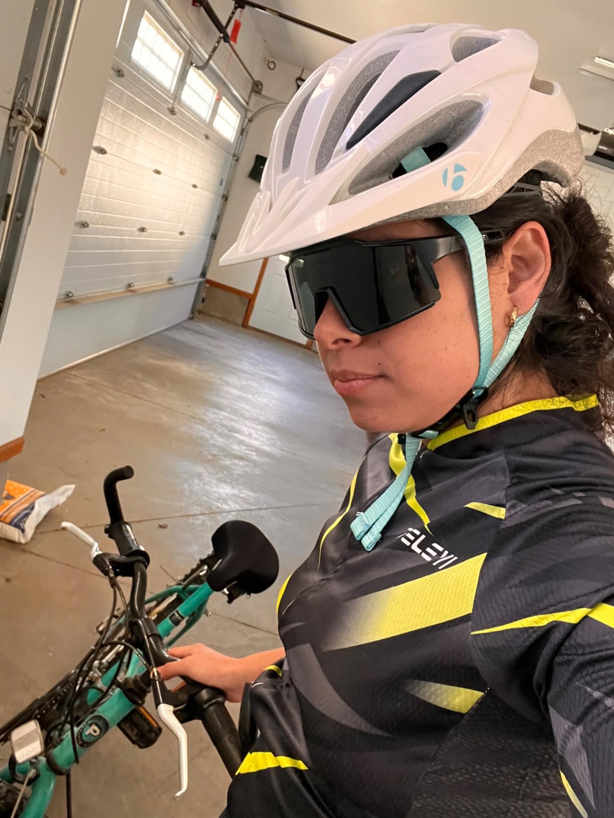 KAPVOE 4 Lens Cycling Sunglasses UV400 TR90 Men Women K9022 | 4 Lenses: Red PC Day, Black Polarized, Clear Night, Yellow Low Light; UV400, approx. 34g TR90 customer photo 2