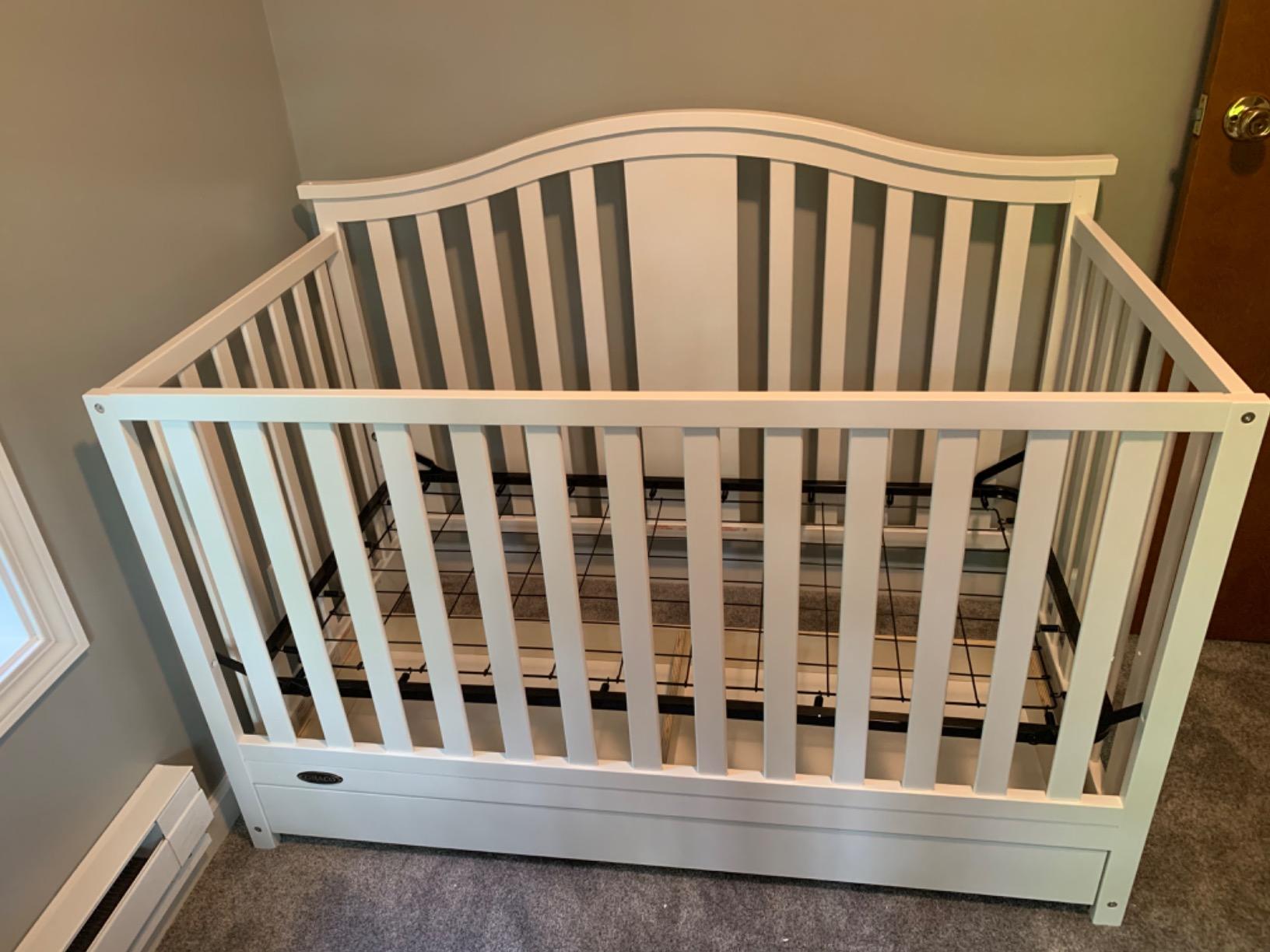 Graco Solano 4-in-1 Convertible Crib with Drawer, Pebble Gray customer photo 1