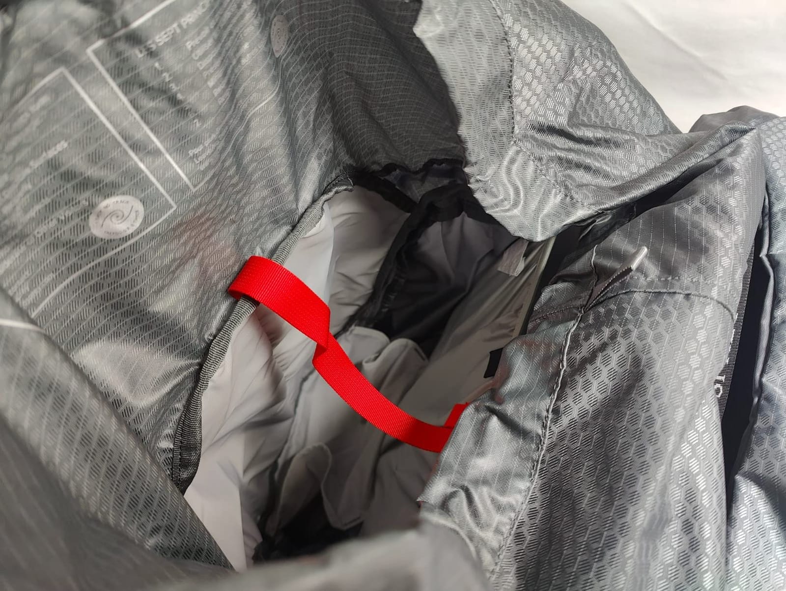 Osprey Aura AG 65L Women's Backpacking Backpack, Red WM-L customer photo 1