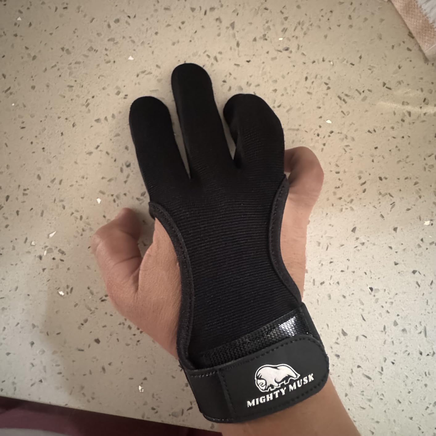 Archery Glove Genuine Leather 3 Finger Protector for Recurve Bow Durable Shooting Gloves for Adult Archers customer photo 1