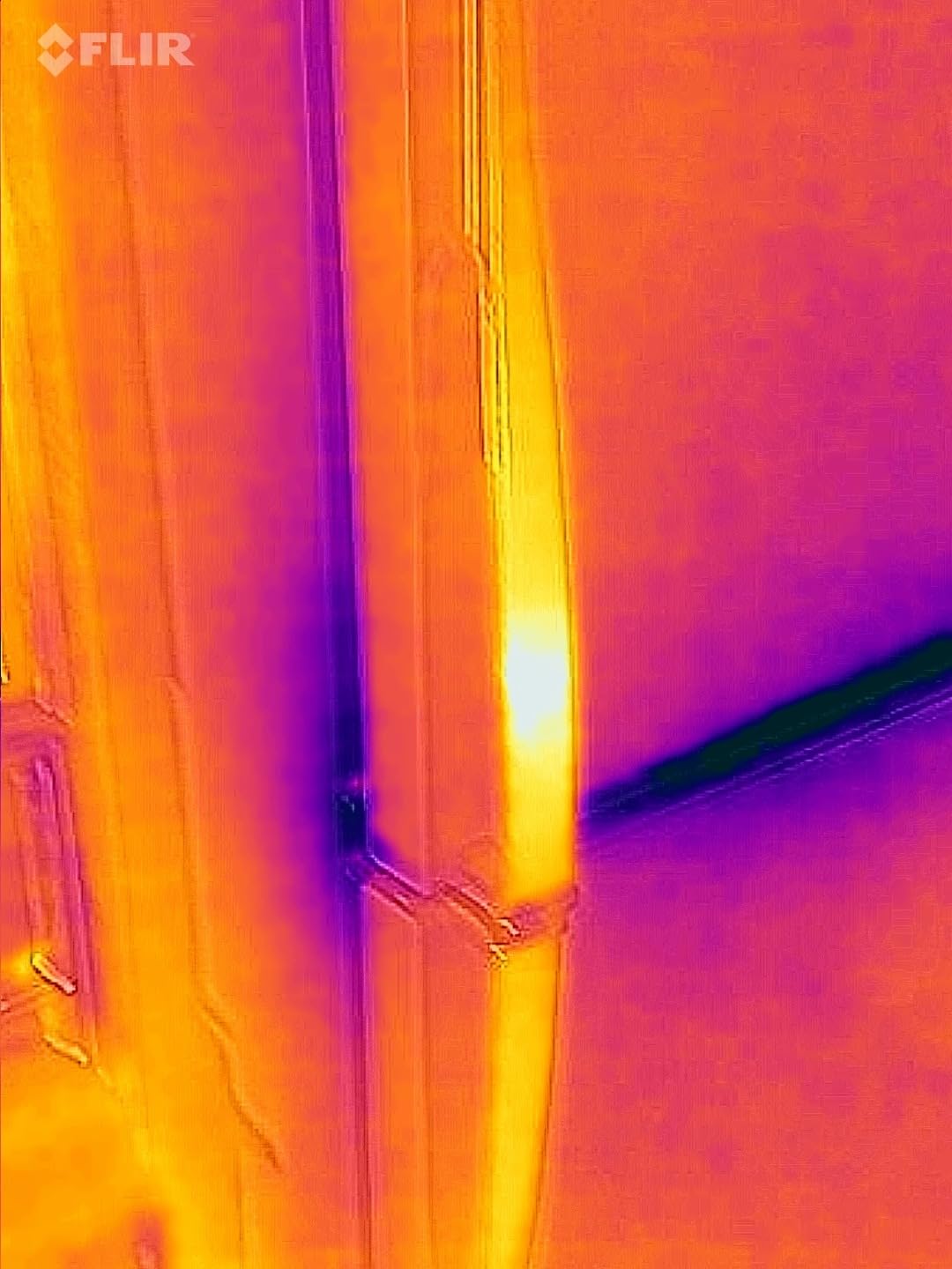 Flir Edge Pro Wireless Thermal Imaging Camera, iOS/Android, 480x360 customer photo 2