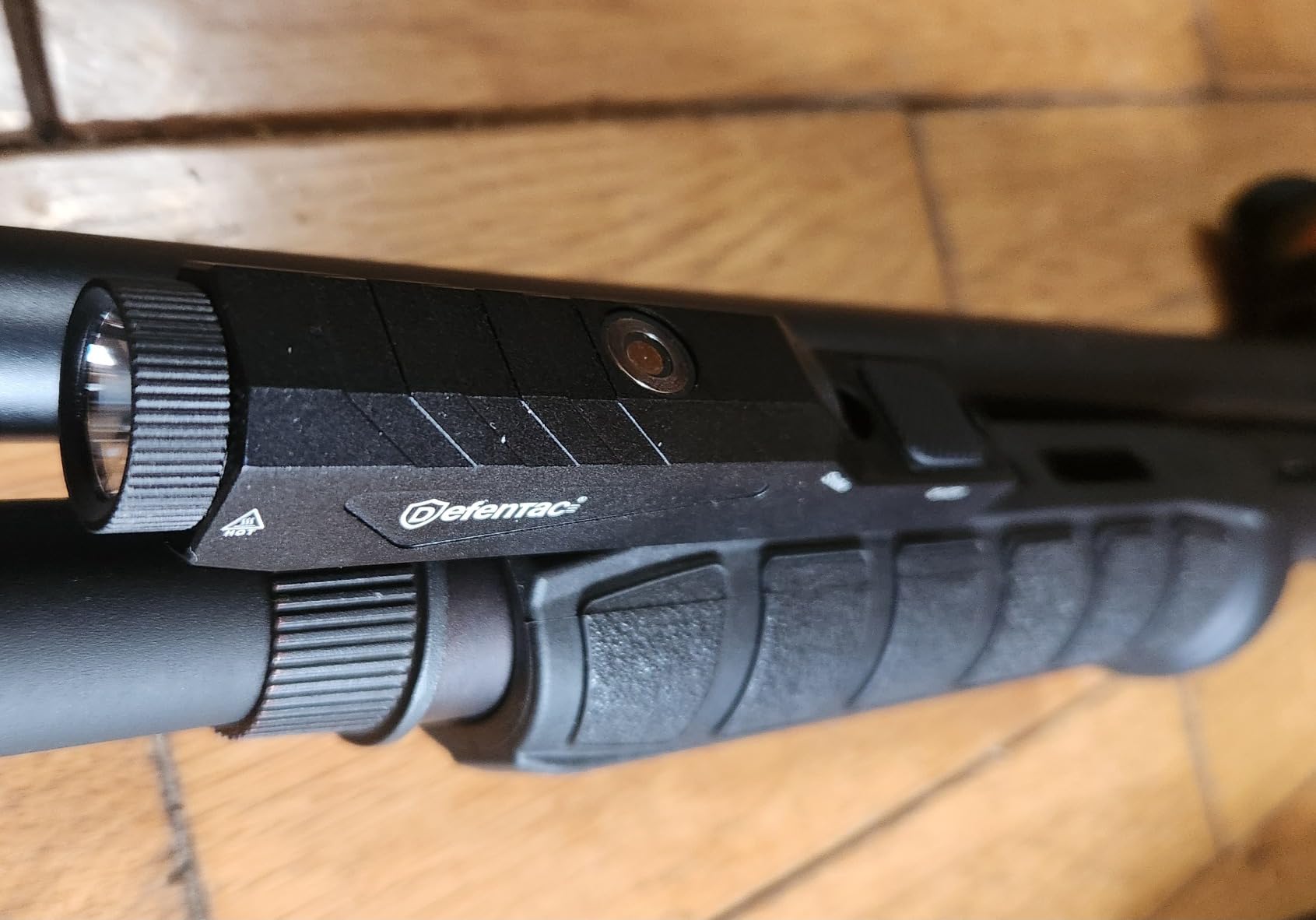 DEFENTAC 1600 Lumens Green Laser Light Combo for Rifle | Weapon Light with Momentary and Strobe Compatible with Mlok/Picatinny Rail customer photo 1