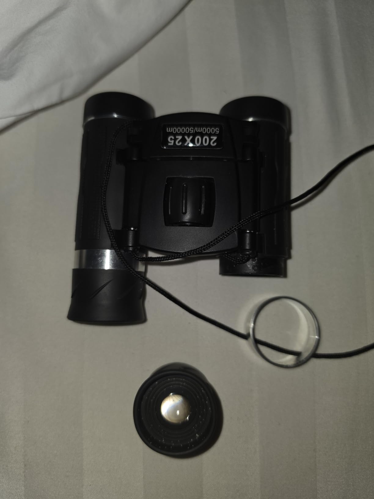 200x25 Compact Binoculars for Adults and Kids, High Powered Mini Pocket Binoculars, Waterproof Small Binocular for Bird Watching, Hunting, Concert, Theater, Opera, Traveling, Sightseeing customer photo 2