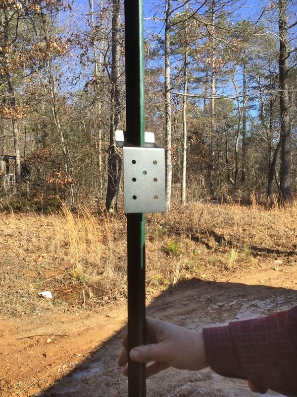 4 Pack T-Post Bracket 3
