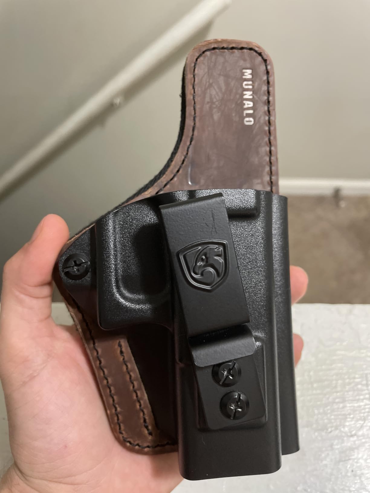MUNALO IWB Holster for Glock 19/19X/23/32/44/45, Kydex Leather Hybrid | Concealed carry, foam padded backing for all-day comfort, optic cut, full-length sweat guard, adjustable cant customer photo 2