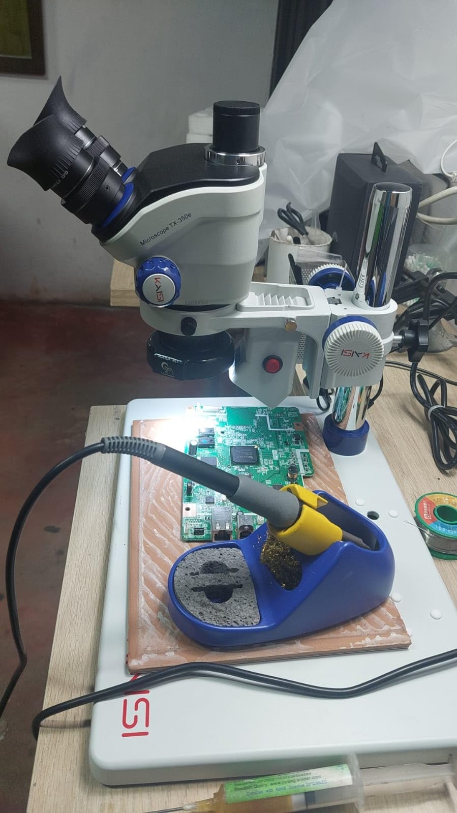 Kaisi TX350E Professional Soldering Microscope, Trinocular Stereo Microscope | 7X-50X Magnification and WF10x23 Wide Field Eyepieces, Lab Stereo Zoom Microscopes for Electronics Repair customer photo 2