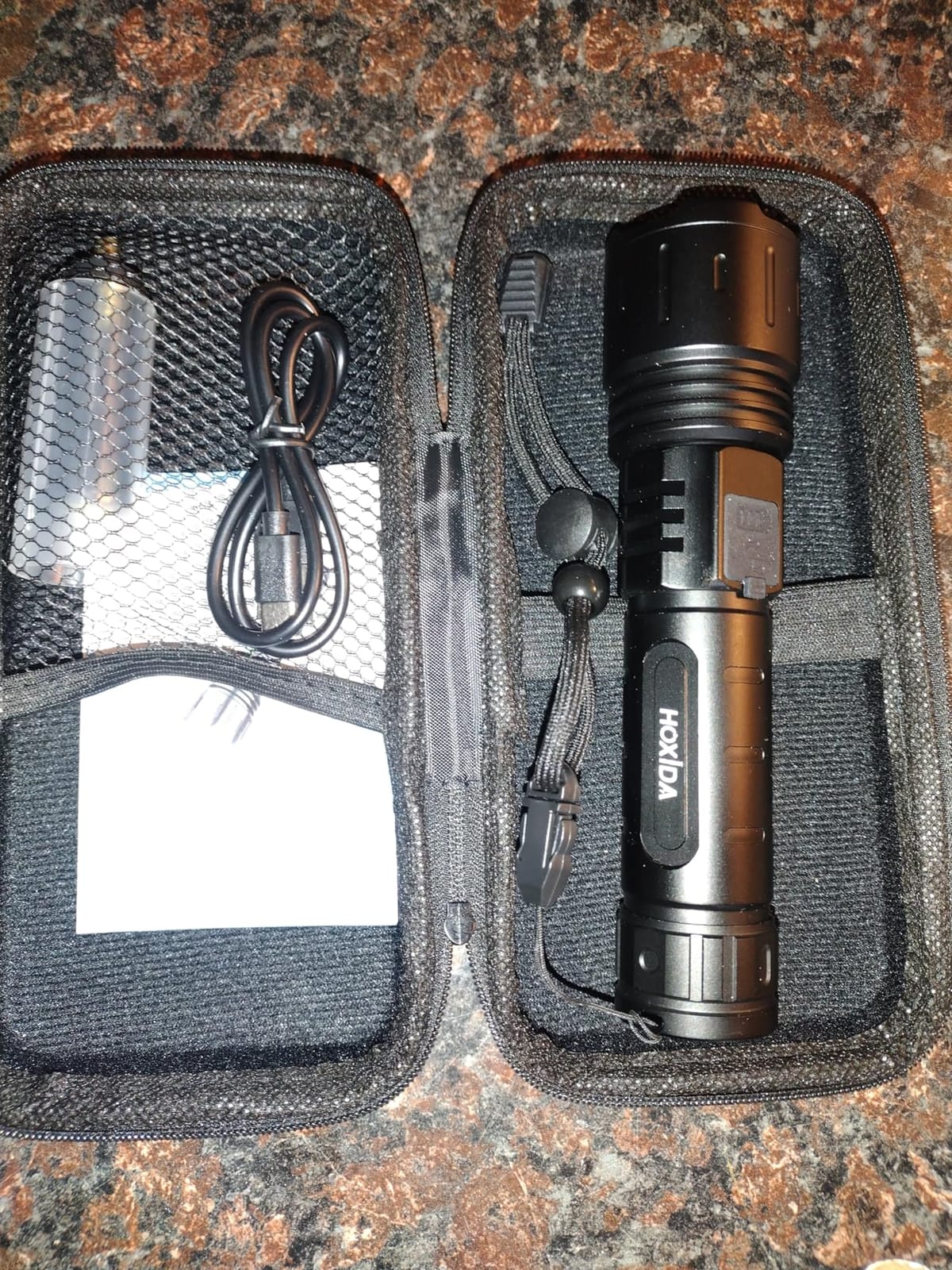 Hoxida Flashlights High Lumens Rechargeable - 2000 Lumens Long Beam Super Bright LED Flash Light with Power Display & IPX5 Waterproof for Camping, 20H Runtime, 5 Modes, Zoomable Handheld Flashlight customer photo 1