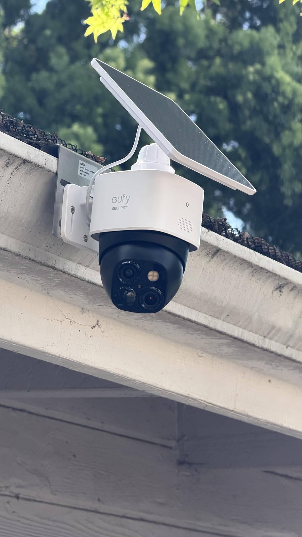 eufy Security SoloCam S340, 3K Dual-Lens Solar Security Camera | 360° Coverage, Pan & Tilt, No Blind Spots, AI Detection & Tracking, Color Night Vision, No Monthly Fee, Built-in 8GB customer photo 1