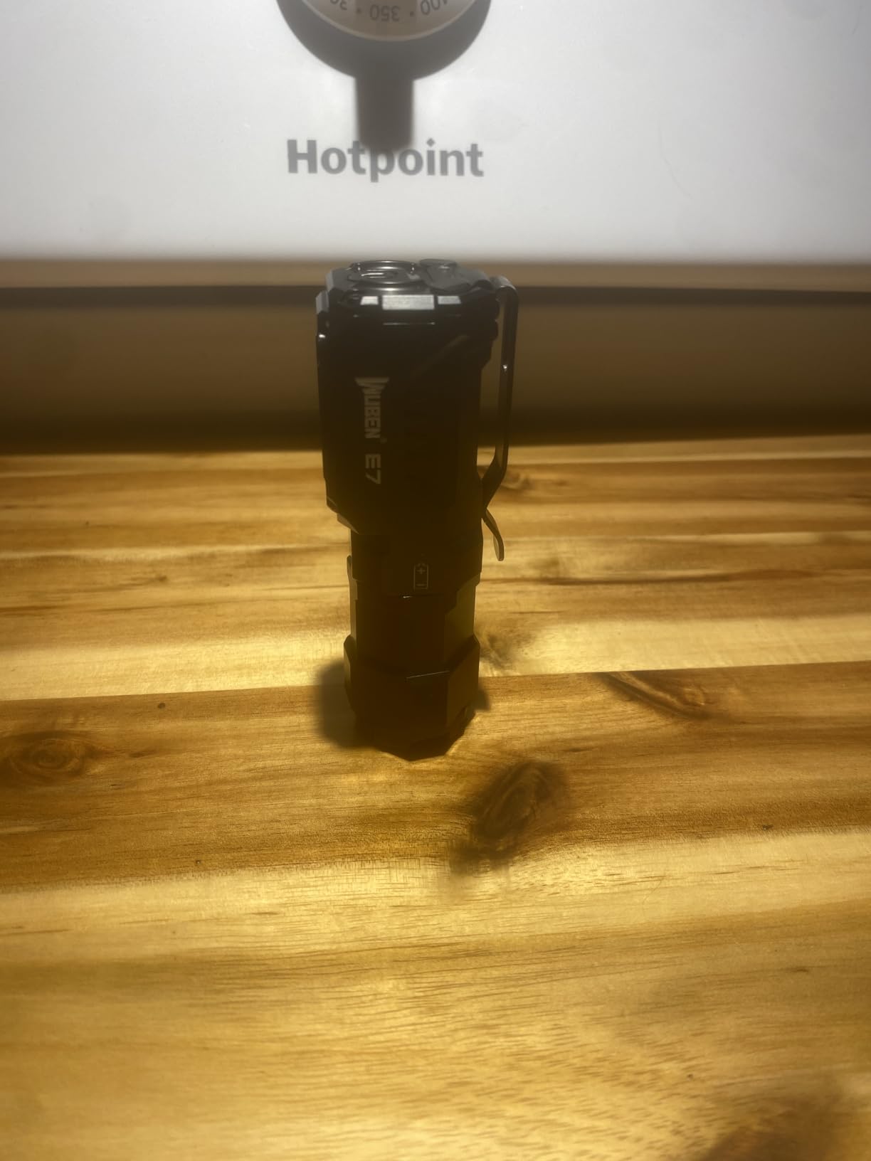 WUBEN E7 1800 Lumen Mini Flashlight with Magnet customer photo 1