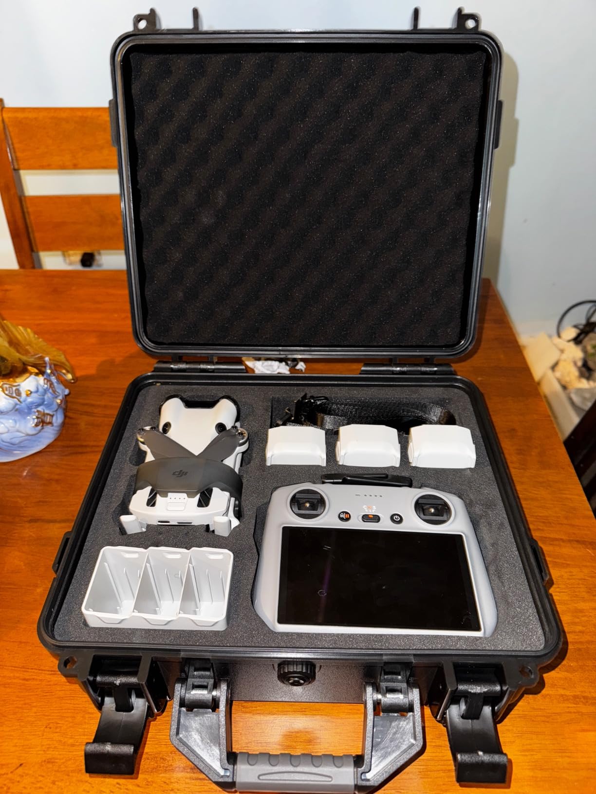 Lekufee Waterproof Hard Carrying Case for DJI Mini 4 Pro/4/3 Pro/Mini 3,Fly More Combo,DJI RC 2/RC,RC N3/2/1 Remote Controller and Accessories(Case Only) customer photo 2