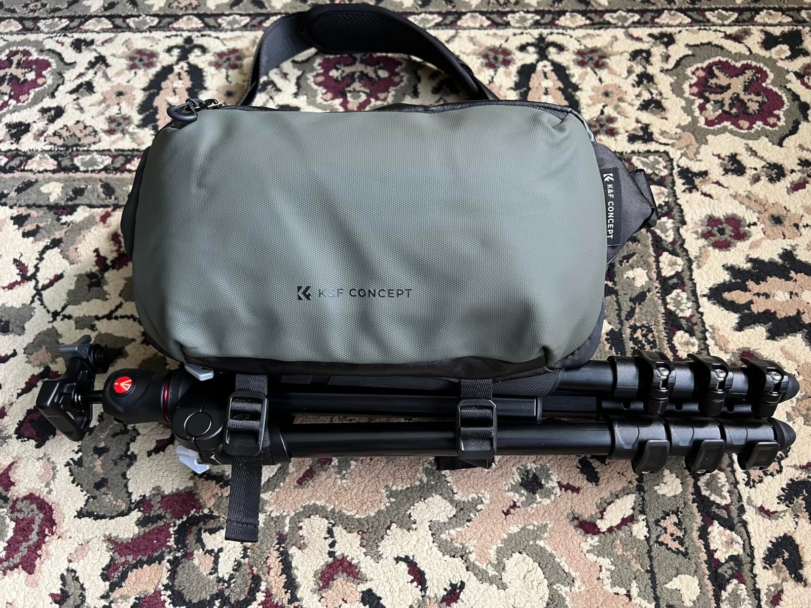 K&F CONCEPT Camera Sling Bag, Everyday Shoulder Crossbody Bag customer photo 1