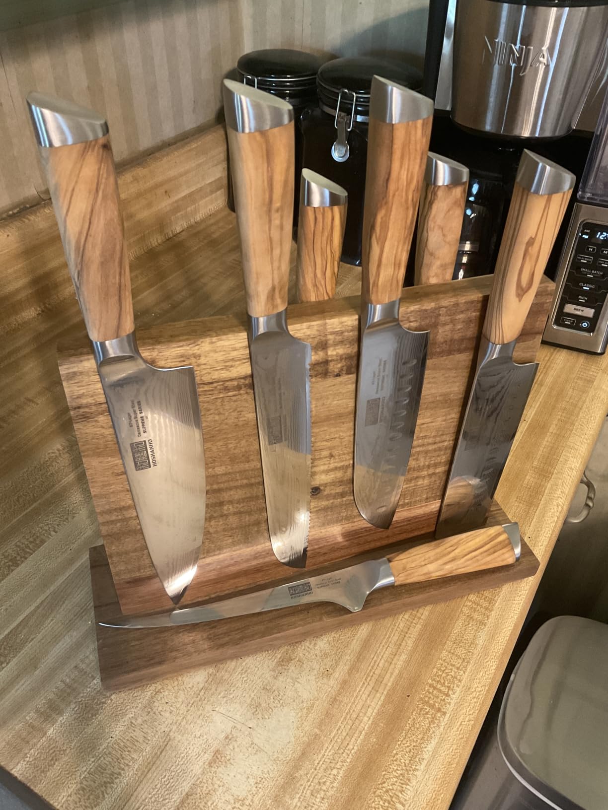 HOSHANHO Damascus Knife Block Set 7PCS, Sharp Kitchen Knives with Sharpener customer photo 2