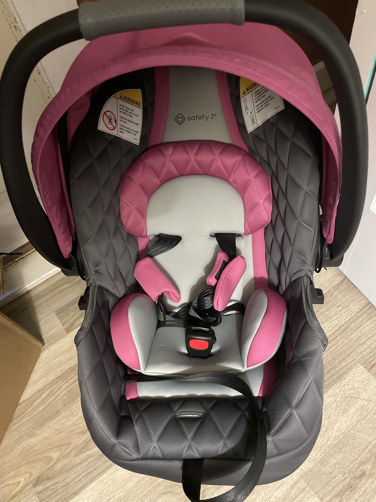 Safety 1st onBoard™ Insta-Latch™ DLX Infant Car Seat with Base, Baby Car Seat for 4-30 lbs., Rear Facing Car Seat, Beach Rose customer photo 1