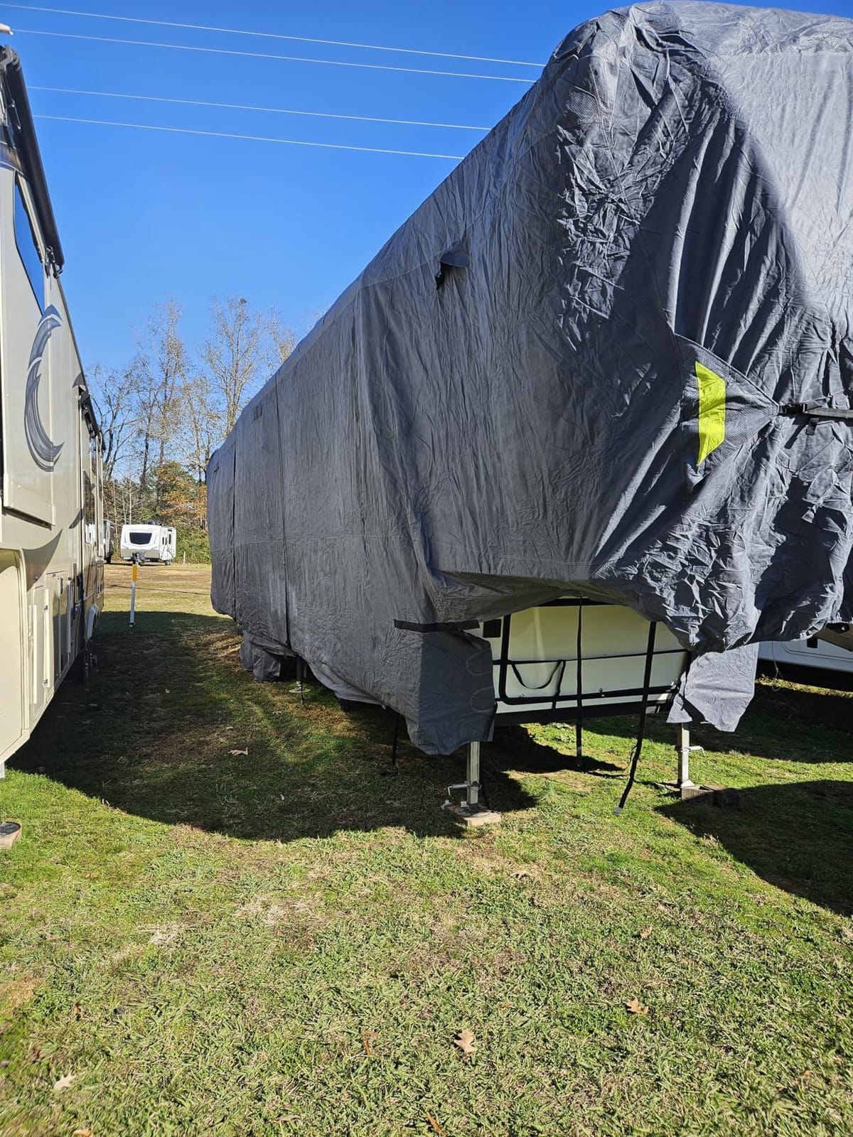 Fonzier 5th Wheel RV Cover, 9 Layers Heavy Duty Camper Cover, 34-37FT customer photo 1