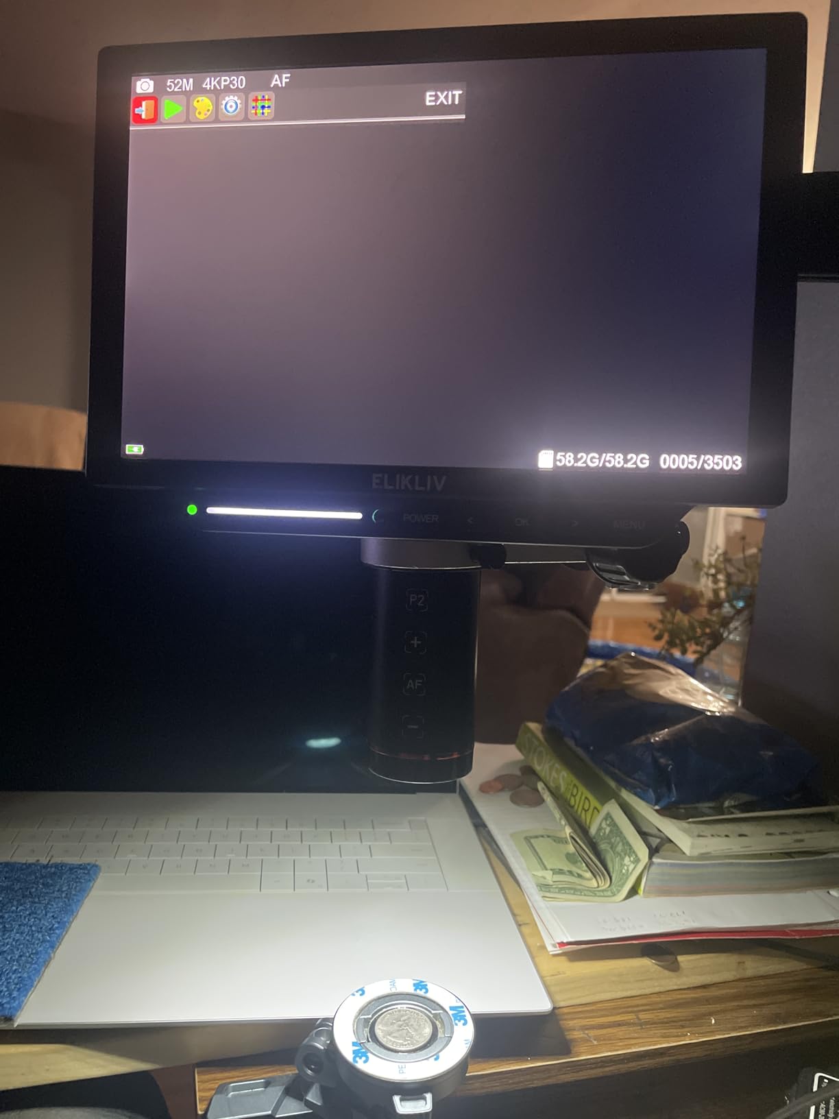 Elikliv Autofocus 4K HDMI Digital Microscope, 10.1