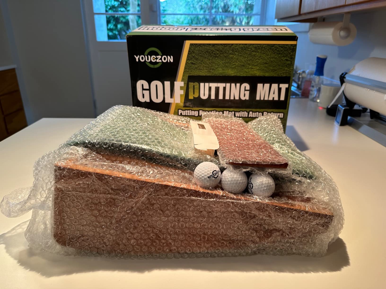 YOUCZON Putting Green Indoor,Golf Putting Mat,Premium Crystal Velvet Surface, Practice Putting mat, Perfect Training Aid & Gift for Golf Lovers Christmas customer photo 1