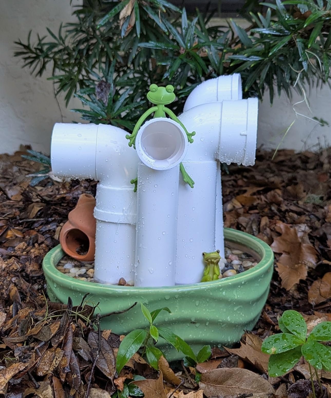 Nuanchu 5 Pieces Different Sizes Tree Frog Houses for Outside Tree Frog Habitat House for Outside Garden Hotel Nest Shelter Garden PVC Water Pipes of Different Sizes (White, Classic) customer photo 1