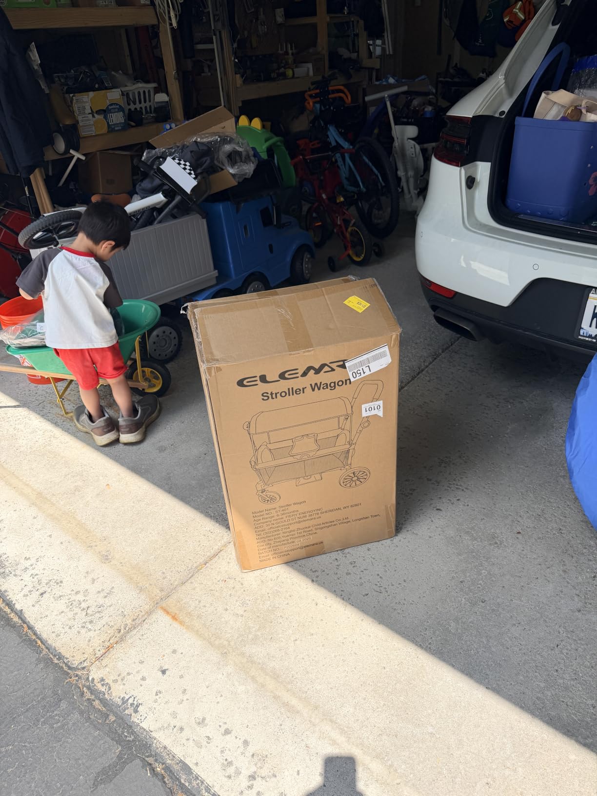 ELEMARA Foldable Wagon Stroller, Stroller Wagon for 2 Kids, Premium All Terrain Wagon for Kids with Removable Canopy, Adjustable Push/Pull Handle, Harnesses, Large Storage Bag, Black customer photo 1