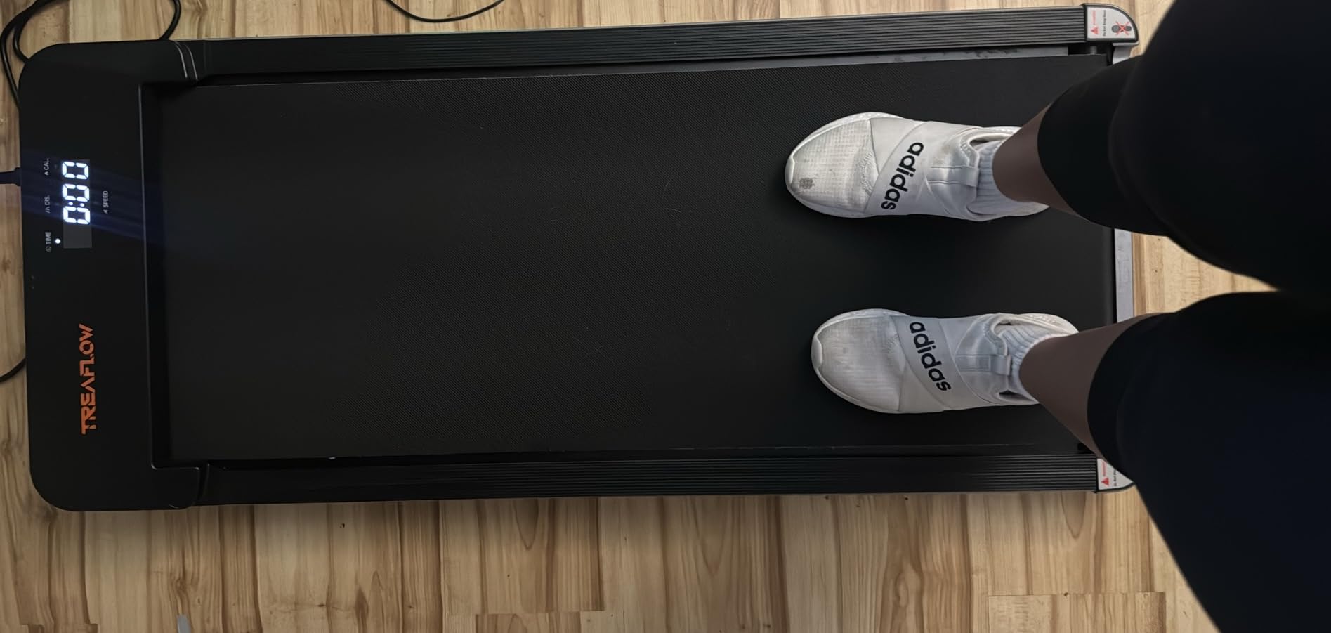 TREAFLOW Walking Pad with Incline, Under Desk Treadmills for Home customer photo 2