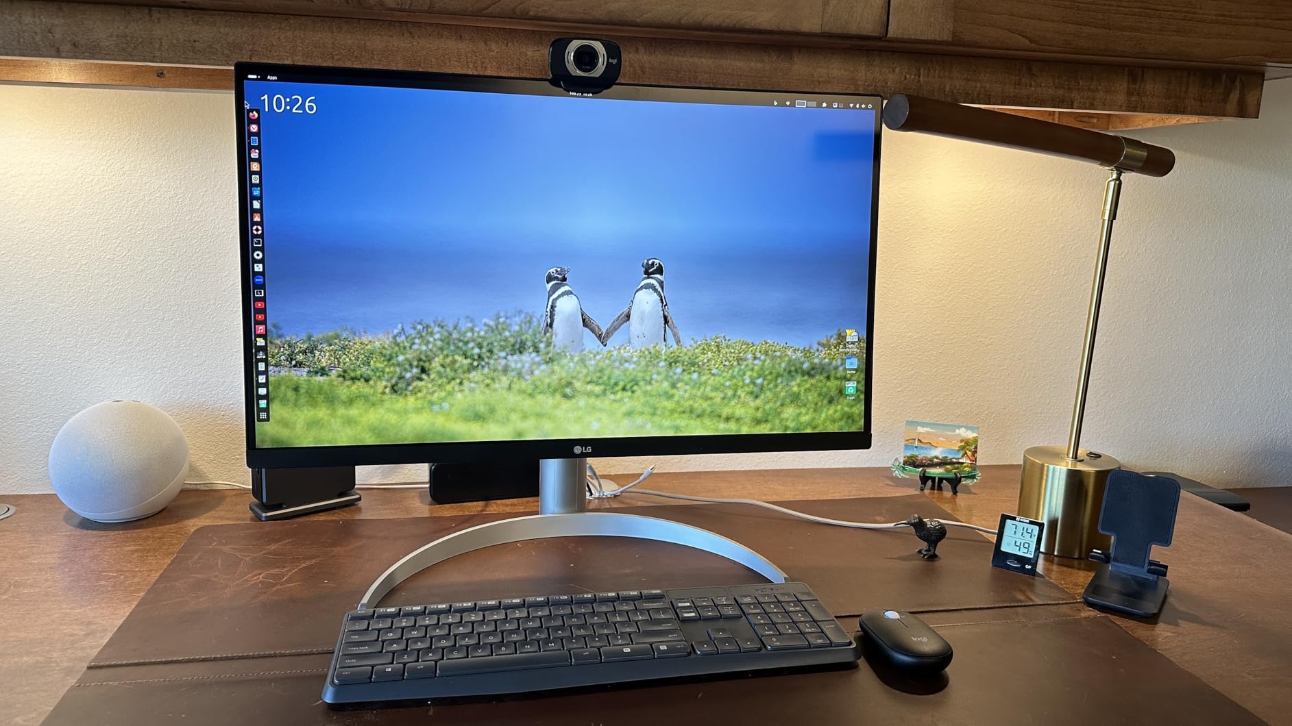 LG 27UP850K-W 27-inch Ultrafine 4K UHD IPS DisplayHDR 400 Computer Monitor | (3840 x 2160), Built-in Speaker with Maxx Audio, DCI-P3 95% (Typ), 60Hz, USB Type-C 90W PD, DP, HDMI, Tilt/Height/Pivot Stand customer photo 1