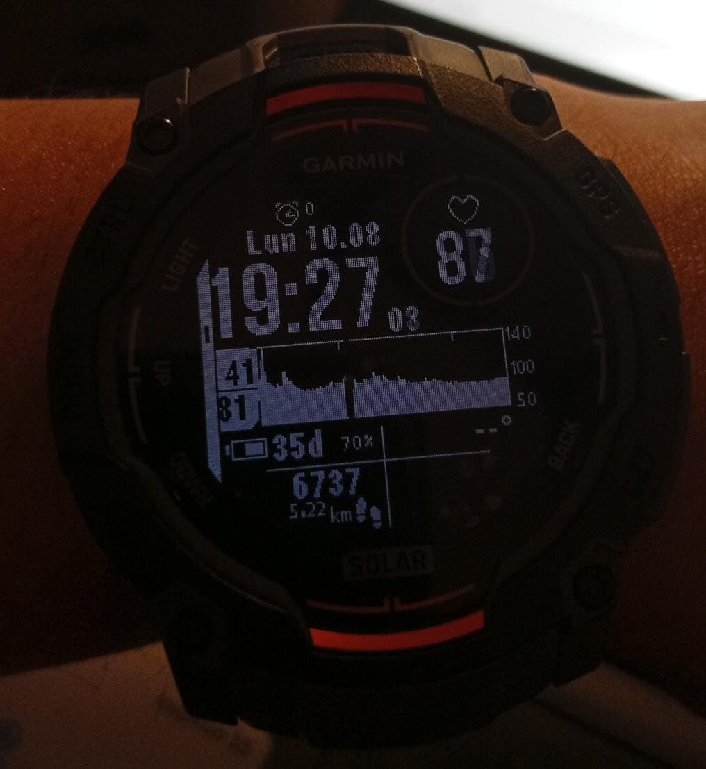 Garmin Instinct 3 Solar, Rugged GPS Smartwatch, 50mm, Charcoal customer photo 1