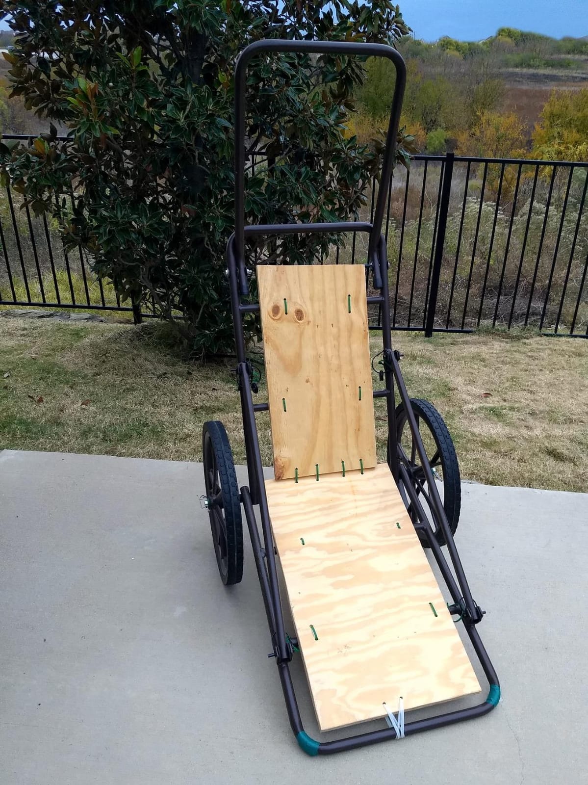 Goplus Folding Deer Cart with Polyester Liner, 550 LBS Heavy-Duty Hunting Game Hauler with 20