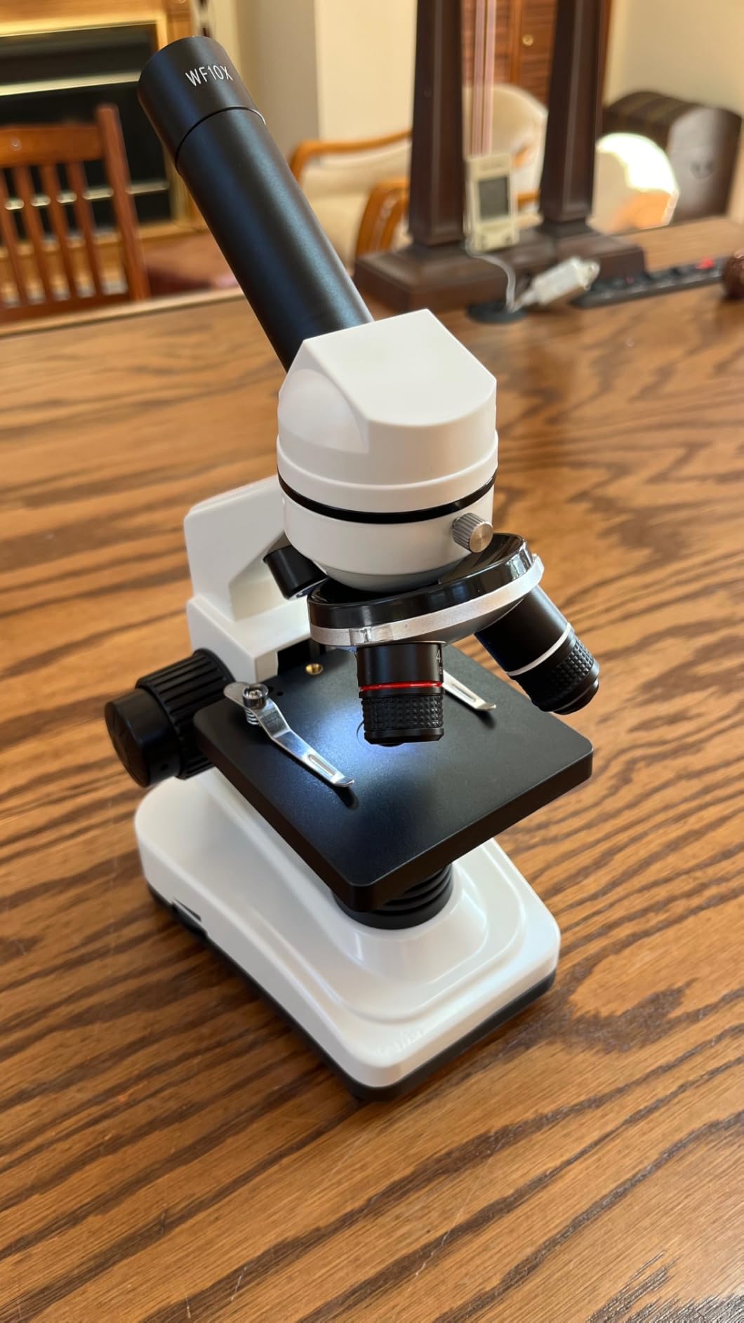 Microscope for Adults & Kids, 40X-2500X High-Power Compound Microscope for Students, School Lab & Home Schooling,Equiped with Slides Set & Phone Holder (White) customer photo 1