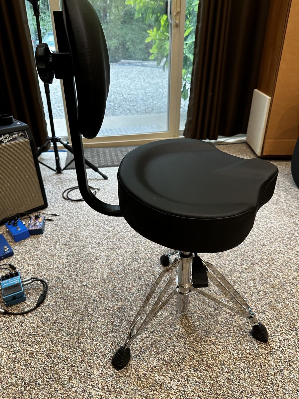 RVONE Hydraulic Drum Throne with Backrest, Saddle Drum Stool, Black | Adjustable backrest, pneumatic height control, padded saddle seat, reinforced tripod provide stable support up to 440 lb. customer photo 2