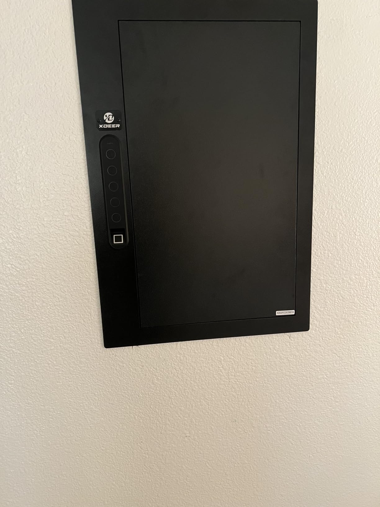 XDeer Quick Access Biometric Wall Safe, Hidden In-Wall Security Safe | Between 16