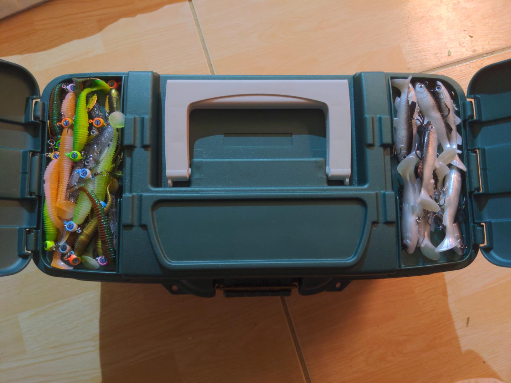 Plano Three-Tray Tackle Box, Green/Tan, Rust-Proof Brass Latch, Top-Access Tray with Deep Storage, Made in the USA, Portable Fishing Gear Storage Organizer customer photo 1