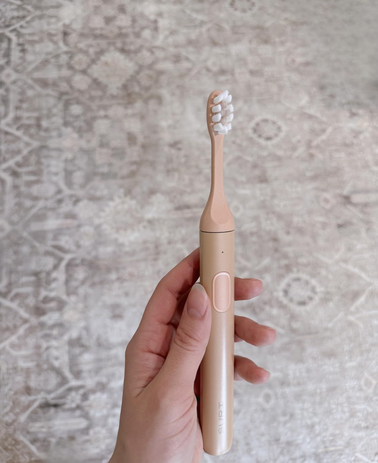 SURI Pro Sonic Electric Toothbrush | Over 4+ Weeks Battery | UV Cleaning Travel Case | Pressure Sensor | Aluminium Body | 2-Minute Timer | Plant-Based Head | Green customer photo 1