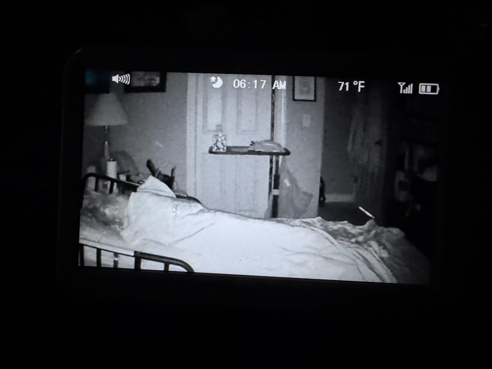 HelloBaby No WiFi Baby Monitor 2 Cameras, 6