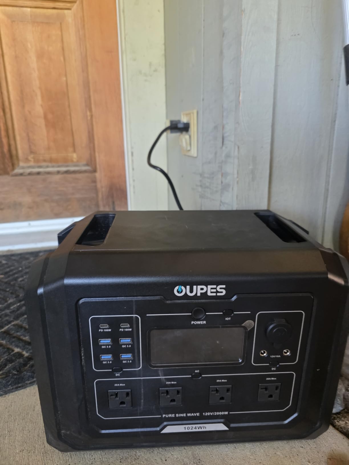 OUPES Mega 1 Solar Generator with 100W Panel Included, 2000W 1024Wh LiFePO4 customer photo 1